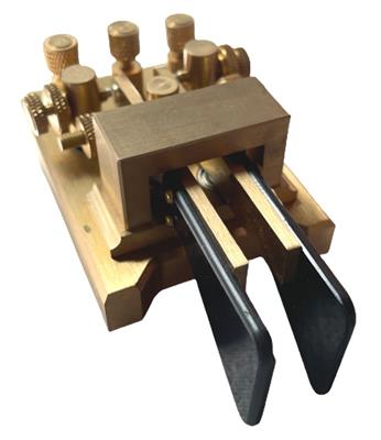 Chelegance JNCRadio K-1 Golden Brass Iambic Double Paddle Key