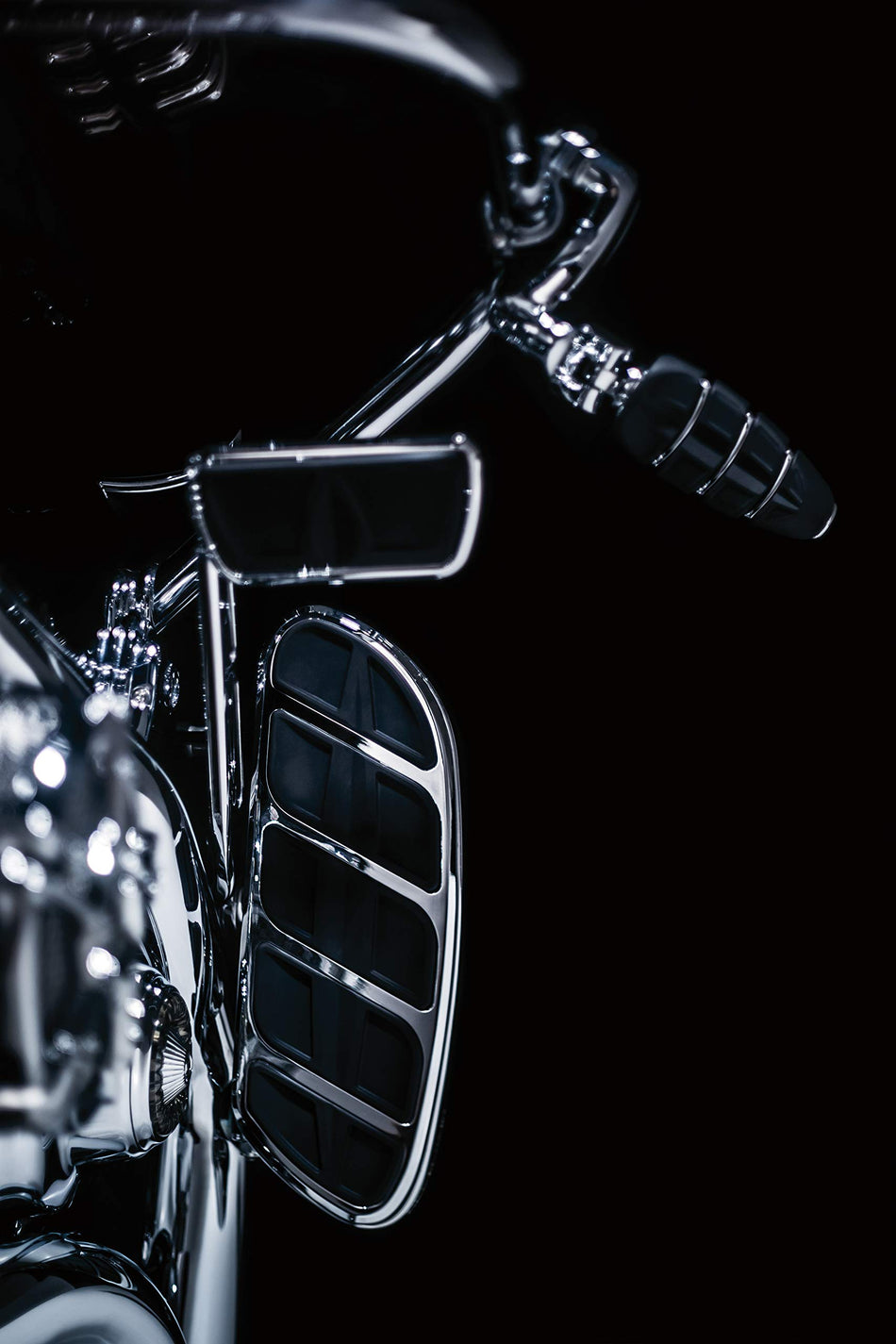 Kuryakyn 4317 Motorcycle Footpegs: Kinetic Pegs with Male Mount Adapters, Gloss Black, 1 Pair