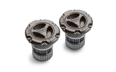 LOCKING HUBS